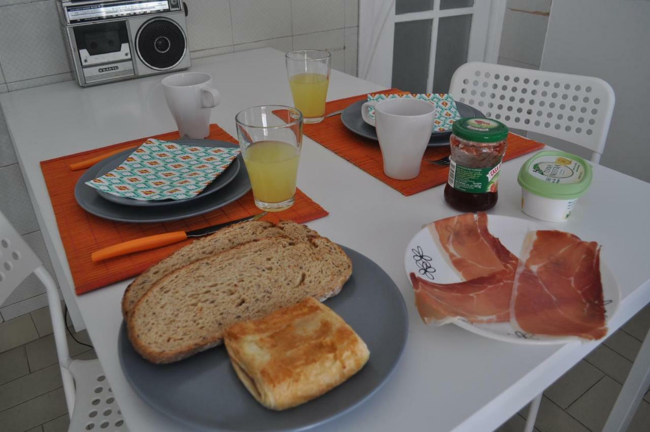 F! Lisbon Guest House Bagian luar foto